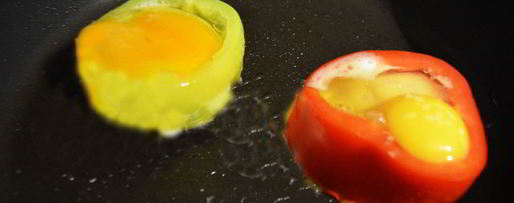 Шаг 2: яичницы в перце