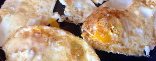 Шаг 6: яичницы в свежеиспеченной булочке с кунжутом