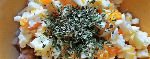 Шаг 10: закуски скумбрия с яйцом