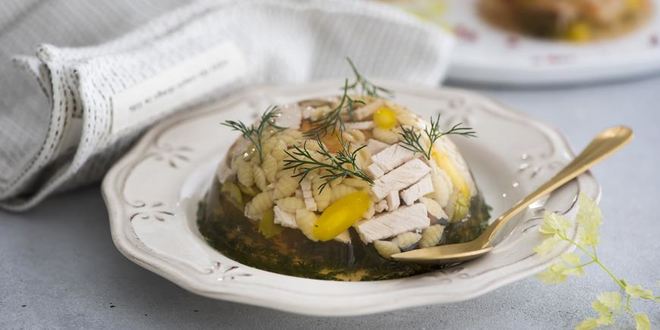 Рецепт заливного из курицы и пасты