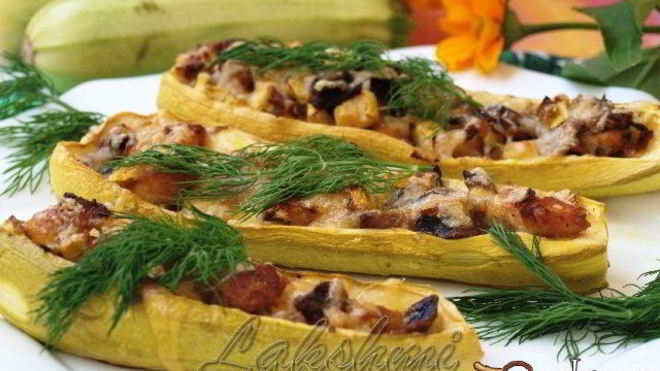 Рецепт Лодочек из кабачков с жульеном и курицей