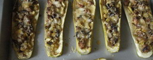 Шаг 5: лодочек из кабачков с жульеном и курицей