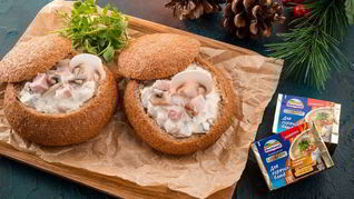 Рецепт Сытного мясного жульена в булочке