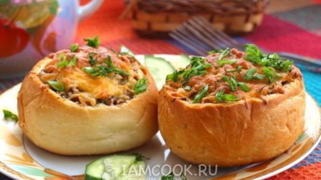 Рецепт Жульена из шампиньонов в булочке