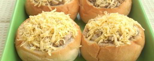 Шаг 5: жульена из шампиньонов в булочке