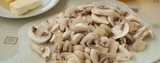 Шаг 3: жульена с грибами и сыром