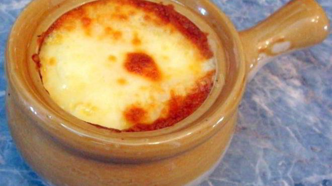 Рецепт Жульена с шампиньонами и грудками