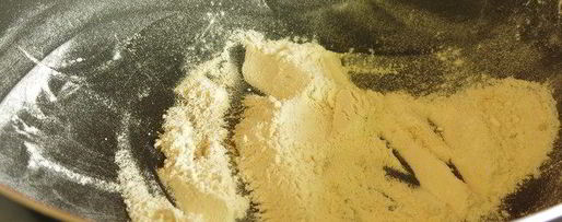 Шаг 1: жульена тома яма с крабовыми палочками