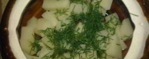 Шаг 4: жульена в горшочках с картошкой