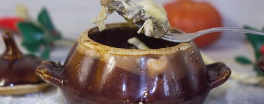 Шаг 21: жульена в горшочке с курицей и грибами