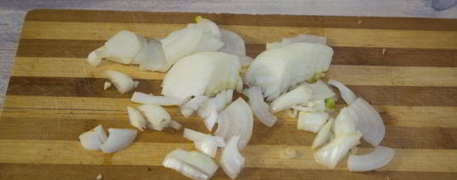 Шаг 3: жульена в горшочке с курицей и грибами