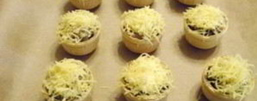 Шаг 6: жульена в тарталетках с грибами и курицей