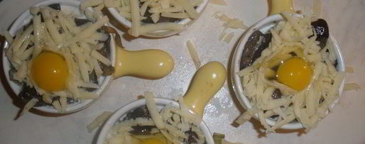 Шаг 4: жюльена с перепелиными яйцами